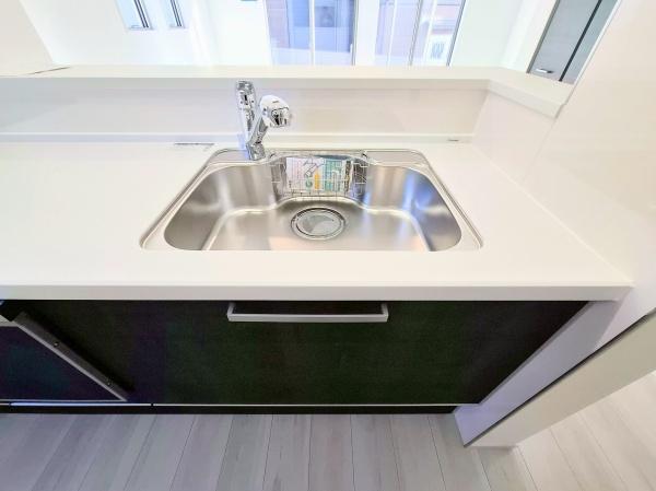 �_�ސ쌧���l�s�˒ˋ挴�h5���ڂ̐V�z��ˌ��ẴL�b�`��