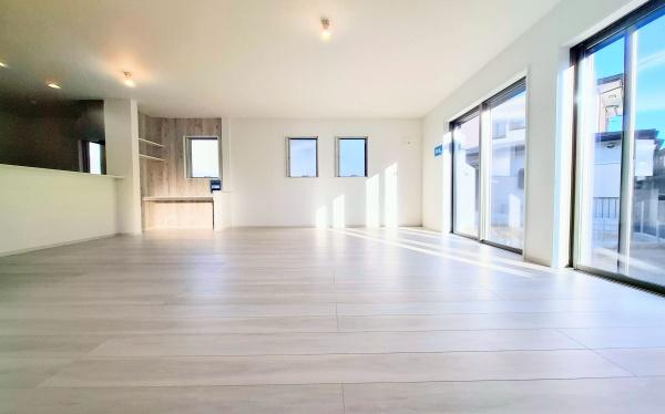 �_�ސ쌧���l�s�˒ˋ挴�h5���ڂ̐V�z��ˌ��Ẵ��r���O