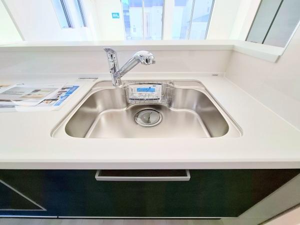 �_�ސ쌧���l�s�˒ˋ挴�h5���ڂ̐V�z��ˌ��ẴL�b�`��