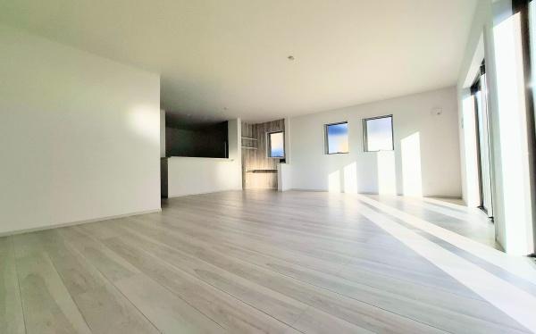 �_�ސ쌧���l�s�˒ˋ挴�h5���ڂ̐V�z��ˌ��Ẵ��r���O