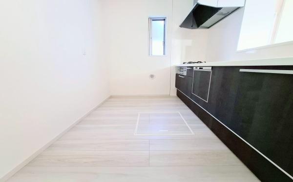 �_�ސ쌧���l�s�˒ˋ挴�h5���ڂ̐V�z��ˌ��ẴL�b�`��