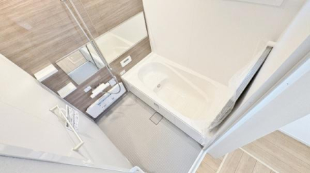 �_�ސ쌧���l�s��q��m����4���ڂ̐V�z��ˌ��Ă̗���