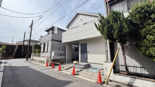 �_�ސ쌧���l�s�ߌ����̋{1���ڂ̐V�z��ˌ��Ă̌��n�O�ώʐ^