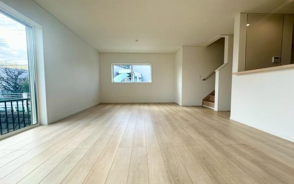 �_�ސ쌧���l�s�`����뒬�̐V�z��ˌ��Ẵ��r���O