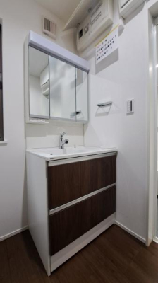 �_�ސ쌧���l�s�ۓy�P�J���蒬�̒��È�ˌ��Ă̐��ʑ�E���ʏ�