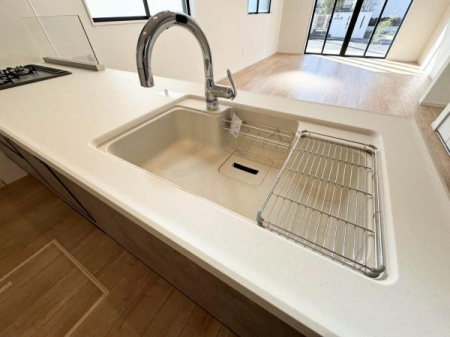 �_�ސ쌧���l�s�s�}�擌�R�c1���ڂ̐V�z��ˌ��ẴL�b�`��