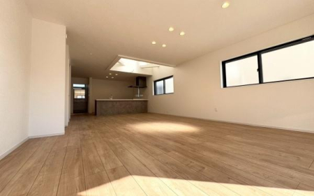 �_�ސ쌧���l�s�s�}�擌�R�c1���ڂ̐V�z��ˌ��Ẵ��r���O