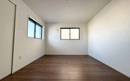 �_�ސ쌧���l�s�s�}�擌�R�c1���ڂ̐V�z��ˌ��Ă̐Q��