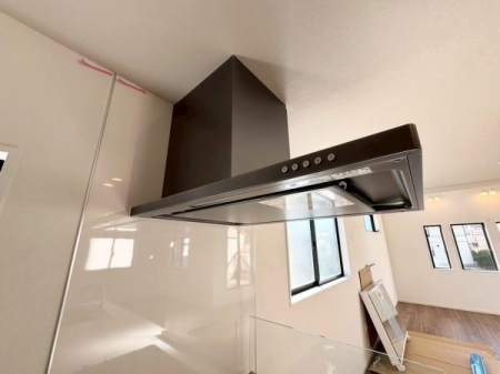 �_�ސ쌧���l�s�s�}�擌�R�c1���ڂ̐V�z��ˌ��ẴL�b�`��