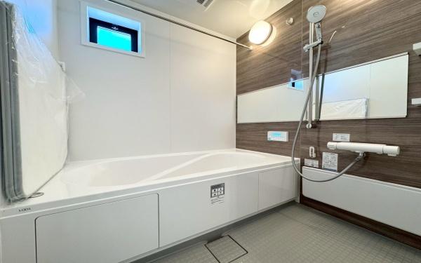 �_�ސ쌧���l�s�s�}�擌�R�c1���ڂ̐V�z��ˌ��Ă̗���