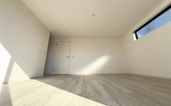 �_�ސ쌧���l�s�s�}�擌�R�c1���ڂ̐V�z��ˌ��Ă̐Q��