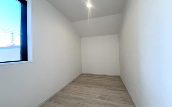 �_�ސ쌧���l�s�s�}�擌�R�c1���ڂ̐V�z��ˌ��Ă̎��[