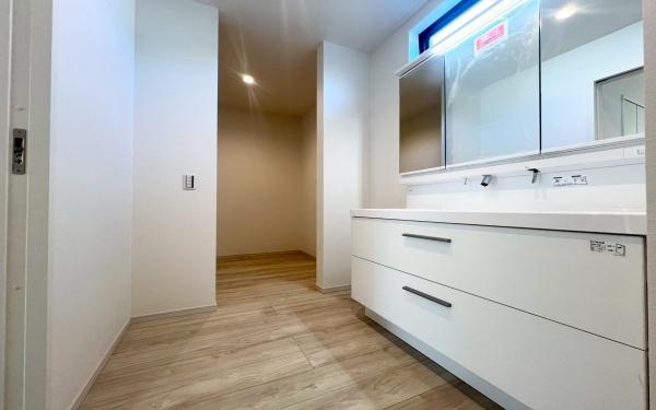 �_�ސ쌧���l�s�s�}�擌�R�c1���ڂ̐V�z��ˌ��Ă̐��ʑ�E���ʏ�