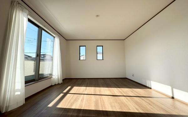 �����s���c�s����2���ڂ̐V�z��ˌ��Ă̐Q��