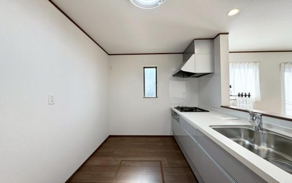 �����s���c�s����2���ڂ̐V�z��ˌ��ẴL�b�`��