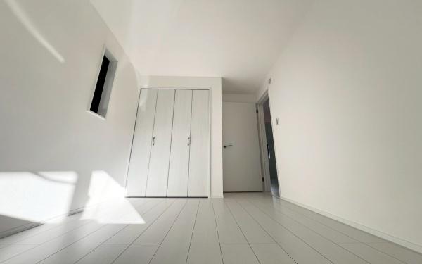 �_�ސ쌧���͌��s��摊��3���ڂ̐V�z��ˌ��Ă̐Q��