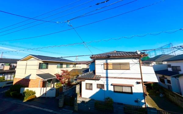 �_�ސ쌧���͌��s��摊��3���ڂ̐V�z��ˌ��Ă̏Z�˂���̒��]�ʐ^