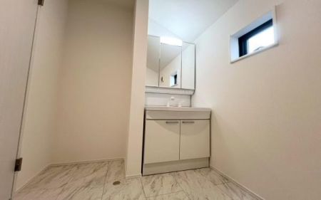 �_�ސ쌧���͌��s��摊��3���ڂ̐V�z��ˌ��Ă̐��ʑ�E���ʏ�