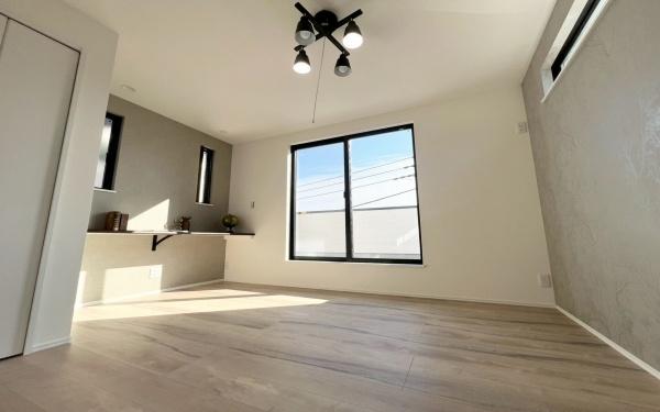 �_�ސ쌧��a�s�����ъ�1���ڂ̐V�z��ˌ��Ă̐Q��