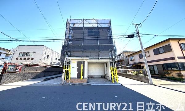 �_�ސ쌧���s������{1���ڂ̒��È�ˌ��Ă̑O�ʓ��H�܂ތ��n�ʐ^