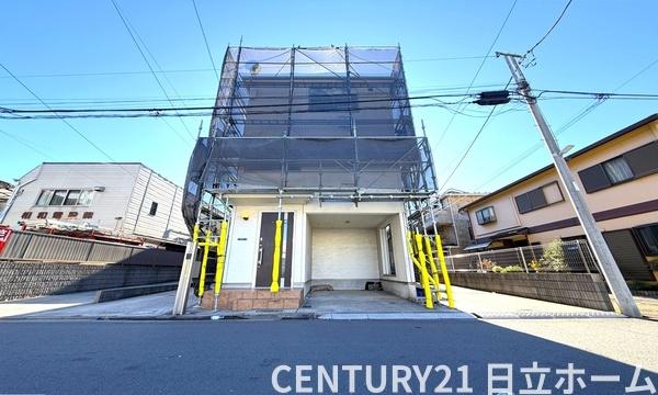 �_�ސ쌧���s������{1���ڂ̒��È�ˌ��Ă̑O�ʓ��H�܂ތ��n�ʐ^