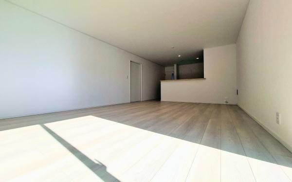 �_�ސ쌧���l�s�˒ˋ�[�J���̐V�z��ˌ��Ẵ��r���O