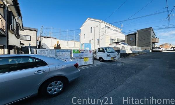 �_�ސ쌧���l�s���J�撆���~1���ڂ̐V�z��ˌ��Ă̑O�ʓ��H�܂ތ��n�ʐ^