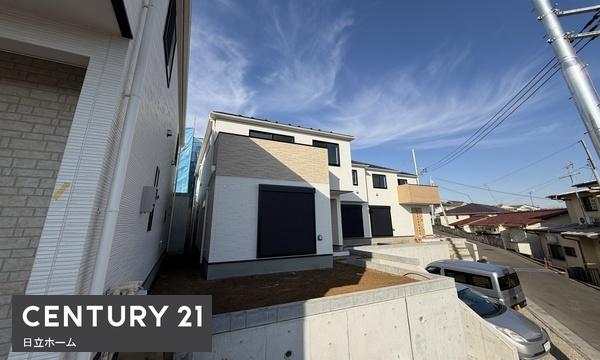 �_�ސ쌧���l�s����l�G����̐V�z��ˌ��Ă̑O�ʓ��H�܂ތ��n�ʐ^