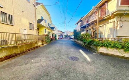 �����s���c�s�ߊ�1���ڂ̒��È�ˌ��Ă̑O�ʓ��H�܂ތ��n�ʐ^