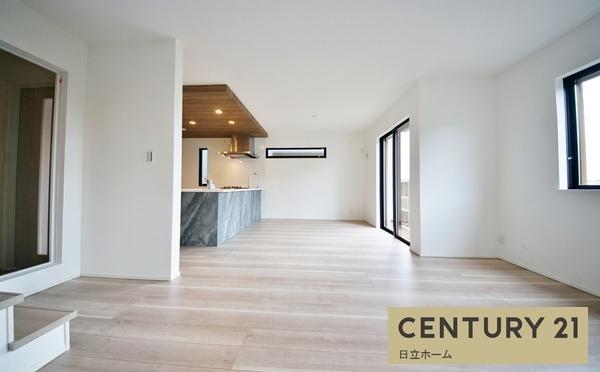 �_�ސ쌧���l�s�����x����1���ڂ̐V�z��ˌ��Ẵ��r���O