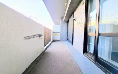 �_�ސ쌧��a�s���ߊԂ̒��Ã}���V�����̃o���R�j�[