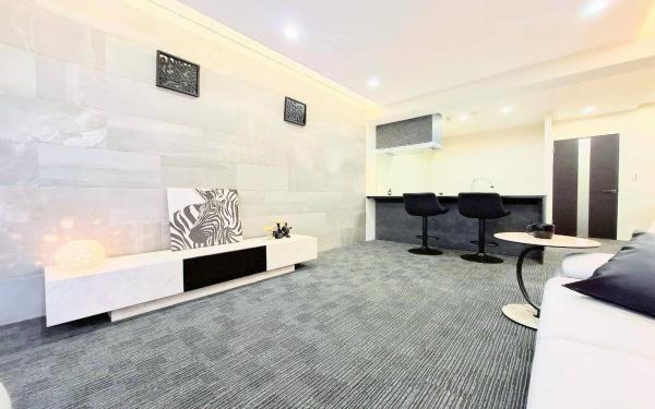 �_�ސ쌧��a�s���ߊԂ̒��Ã}���V�����̃��r���O