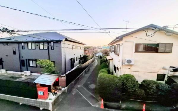 �_�ސ쌧���s������o�˂̒��È�ˌ��Ă̏Z�˂���̒��]�ʐ^