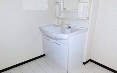 �_�ސ쌧���s������o�˂̒��È�ˌ��Ă̐��ʑ�E���ʏ�