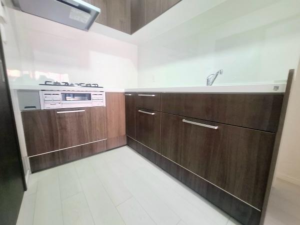 �_�ސ쌧���s������h�͌�1���ڂ̒��Ã}���V�����̃L�b�`��