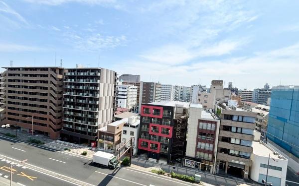 �_�ސ쌧���l�s���g�쒬1���ڂ̒��Ã}���V�����̏Z�˂���̒��]�ʐ^