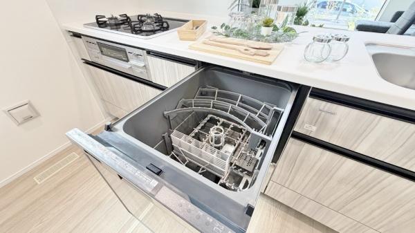 �_�ސ쌧���l�s�h�揯��5���ڂ̐V�z��ˌ��ẴL�b�`��