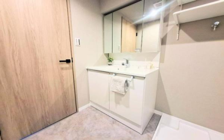 �����s���c�s�����c4���ڂ̒��Ã}���V�����̐��ʑ�E���ʏ�