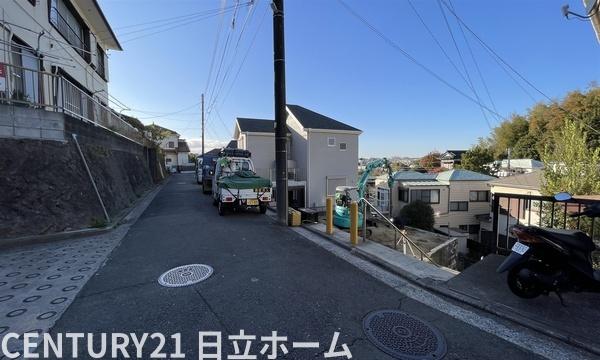 �_�ސ쌧���l�s�`������2���ڂ̐V�z��ˌ��Ă̑O�ʓ��H�܂ތ��n�ʐ^