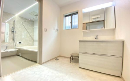 �_�ސ쌧���l�s���J��쐣�J2���ڂ̐V�z��ˌ��Ă̐��ʑ�E���ʏ�