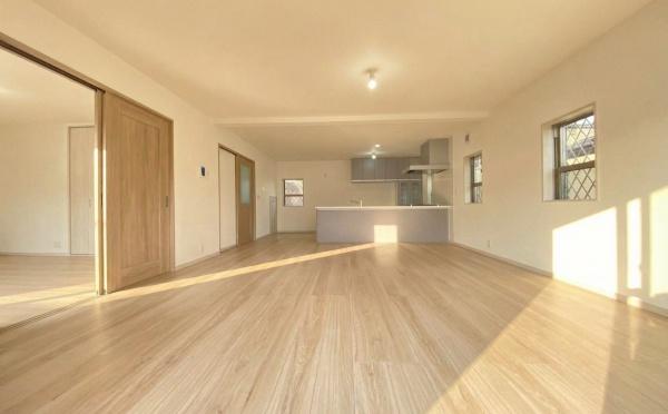 �_�ސ쌧���l�s���J��쐣�J2���ڂ̐V�z��ˌ��Ẵ��r���O