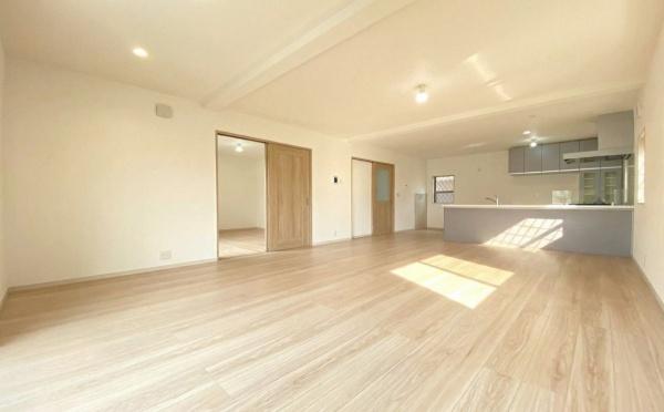 �_�ސ쌧���l�s���J��쐣�J2���ڂ̐V�z��ˌ��Ẵ��r���O