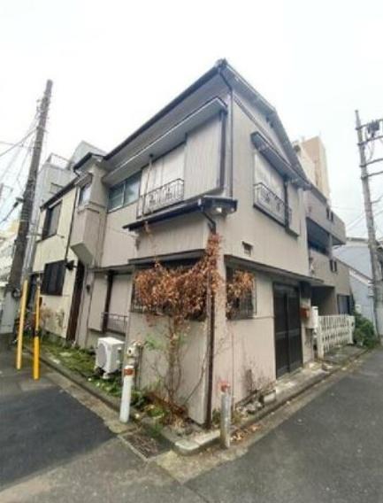 �_�ސ쌧���l�s����ԍ璬2���ڂ̒��È�ˌ��Ă̑O�ʓ��H�܂ތ��n�ʐ^