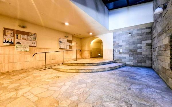 �_�ސ쌧���l�s�ۓy�P�J��@��3���ڂ̒��Ã}���V�����̃G���g�����X