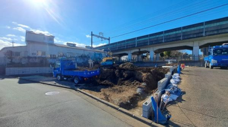 �_�ސ쌧���l�s���a�򒆉��k5���ڂ̐V�z��ˌ��Ă̑O�ʓ��H�܂ތ��n�ʐ^