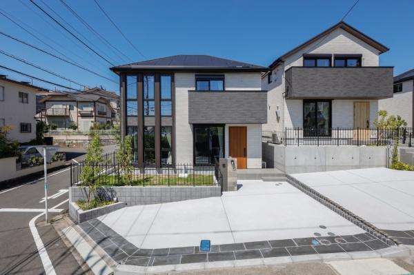 �_�ސ쌧���l�s�t��������u4���ڂ̒��È�ˌ��Ă̑O�ʓ��H�܂ތ��n�ʐ^