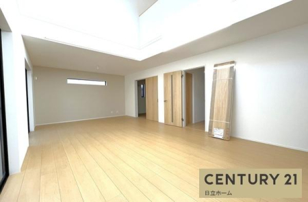 �_�ސ쌧���s�����扤�T����5���ڂ̐V�z��ˌ��Ẵ��r���O