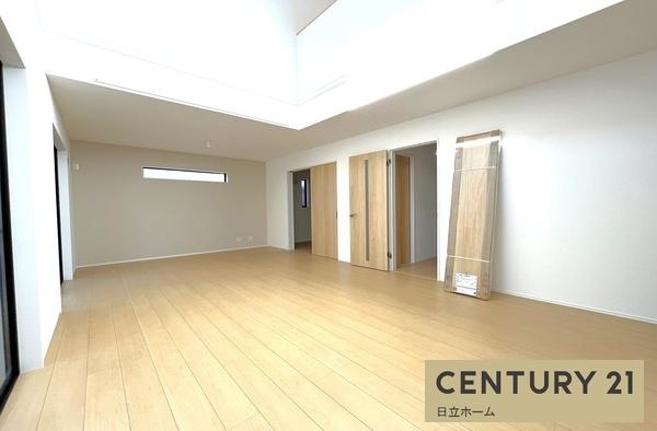 �_�ސ쌧���s�����扤�T����5���ڂ̐V�z��ˌ��Ẵ��r���O