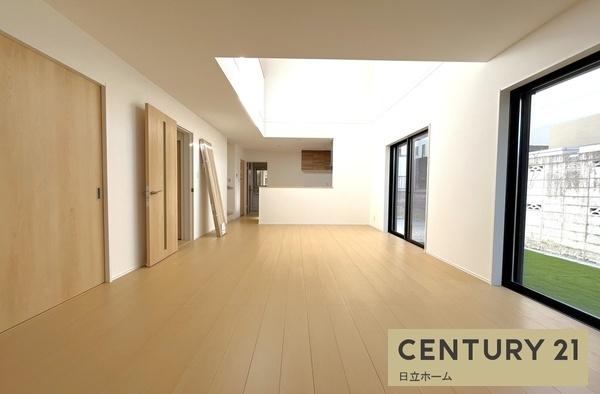 �_�ސ쌧���s�����扤�T����5���ڂ̐V�z��ˌ��Ẵ��r���O