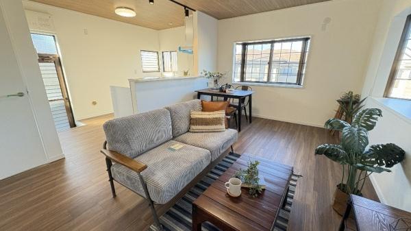 �_�ސ쌧���l�s���剪4���ڂ̒��È�ˌ��Ẵ��r���O